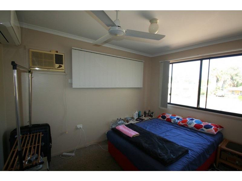 105 Harris Street, Emerald QLD 4720