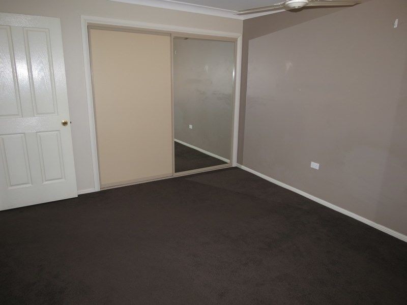 5/87 Roberts Street, Emerald QLD 4720