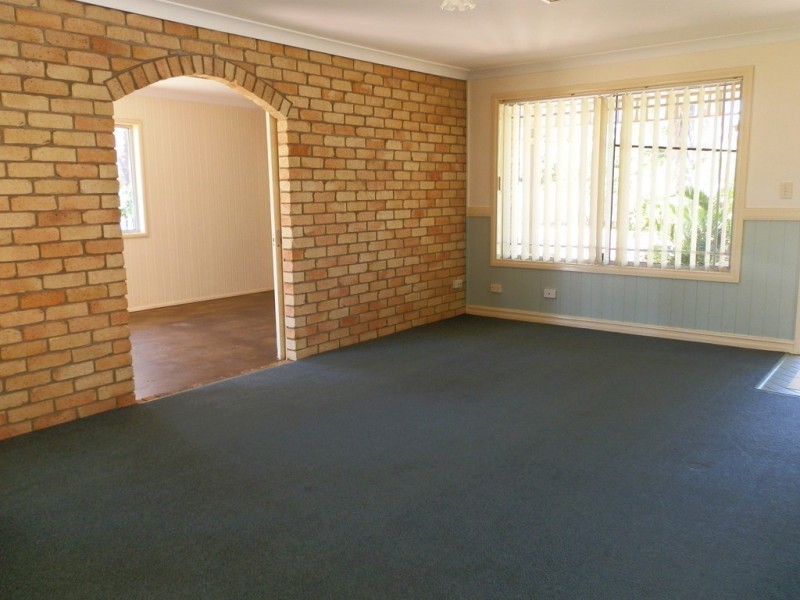 42 Bonython Drive, Emerald QLD 4720