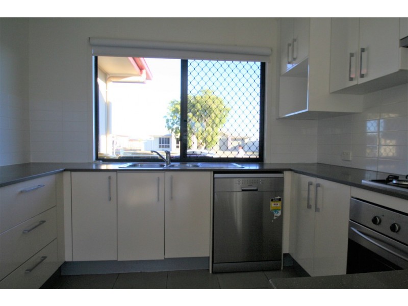 1 ROGERS STREET, Emerald QLD 4720