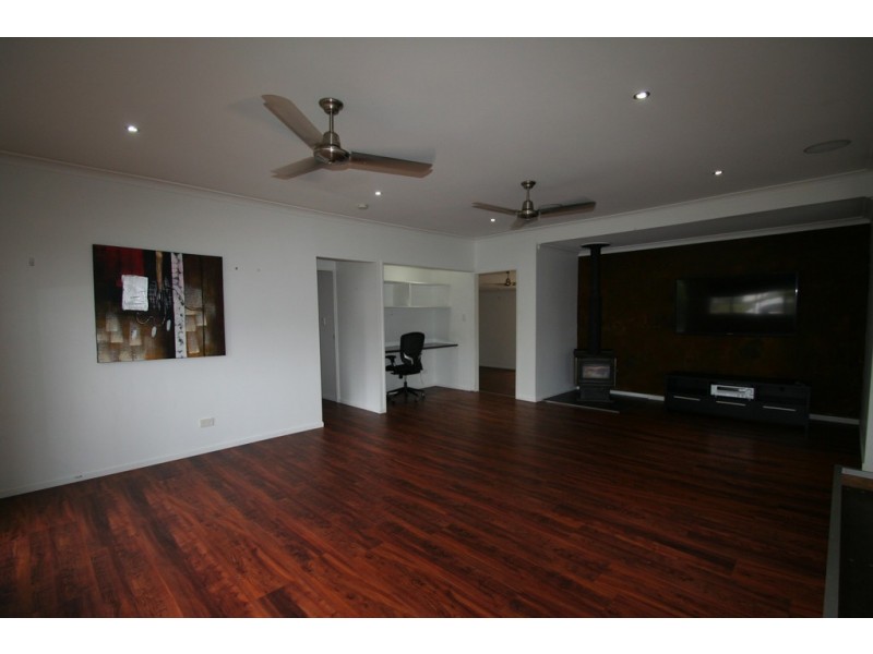 76 Anakie Street, Emerald QLD 4720