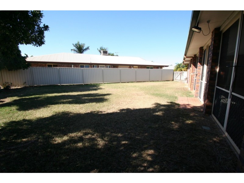 5 Kurrajong Close, Emerald QLD 4720