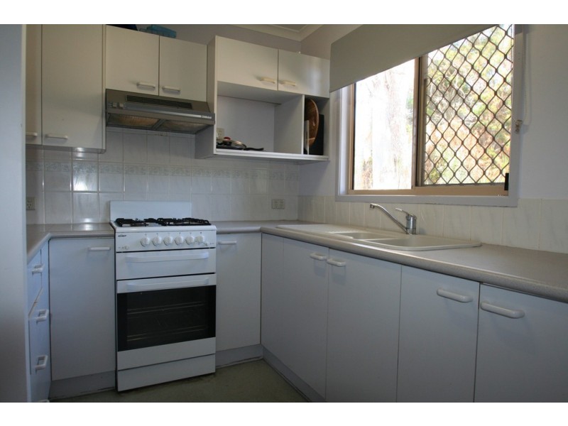 90 BAKER STREET, Emerald QLD 4720