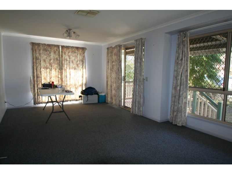 90 BAKER STREET, Emerald QLD 4720