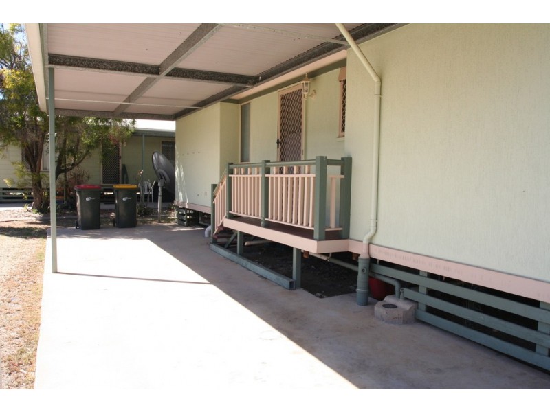 90 BAKER STREET, Emerald QLD 4720