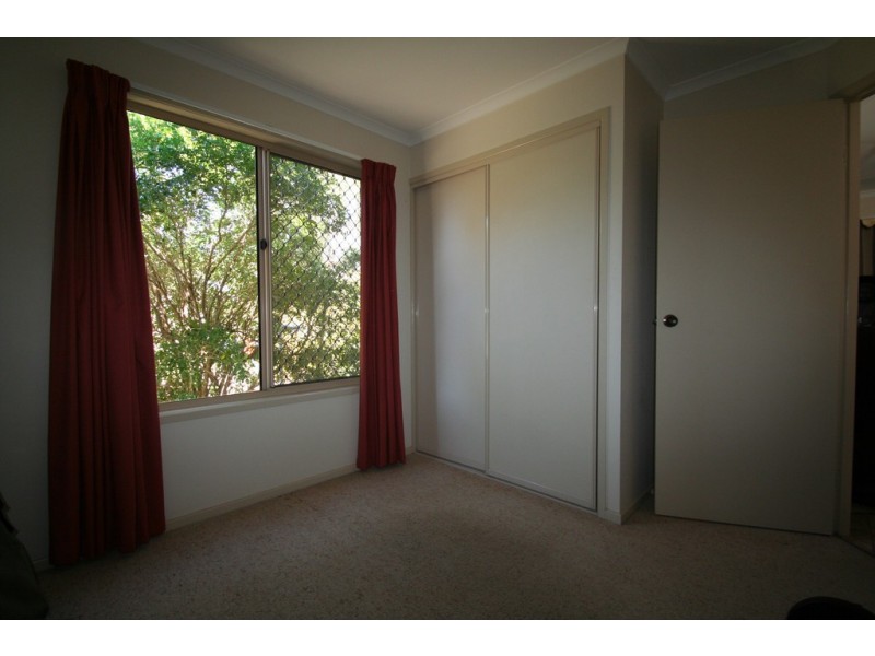 90 BAKER STREET, Emerald QLD 4720