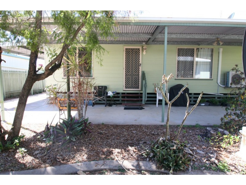 90 BAKER STREET, Emerald QLD 4720