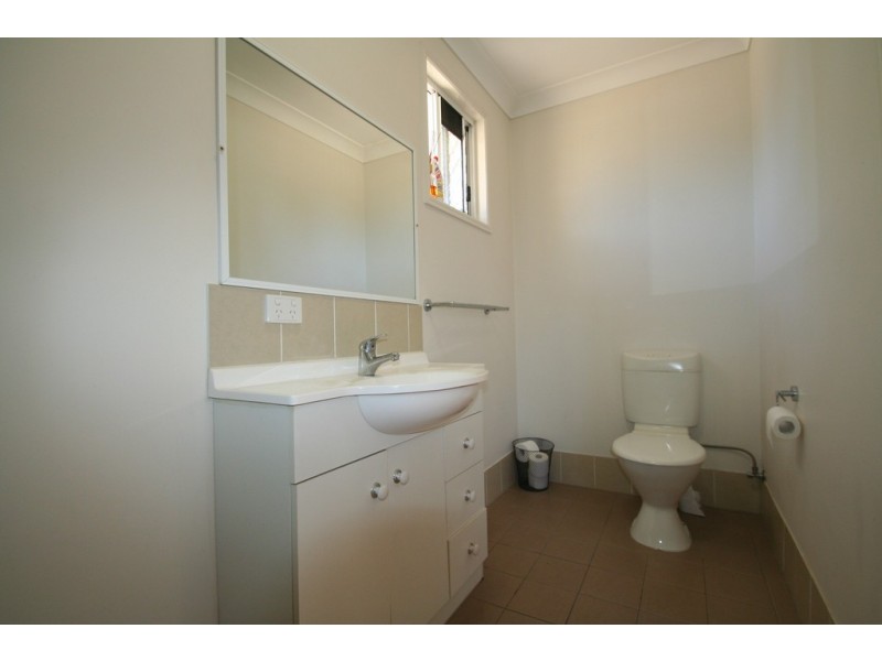 9/24 Riverview Street, Emerald QLD 4720