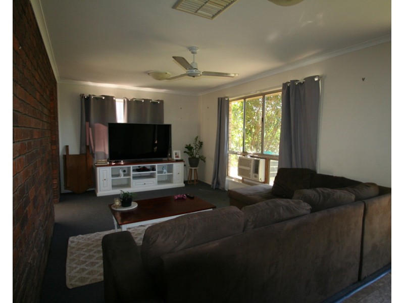 8 Wilby Place, Emerald QLD 4720