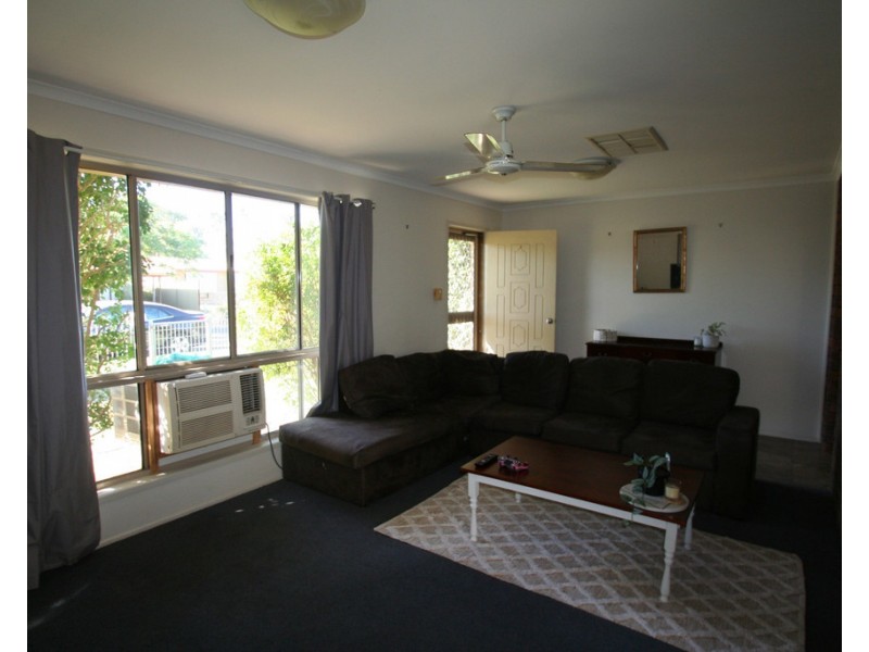 8 Wilby Place, Emerald QLD 4720