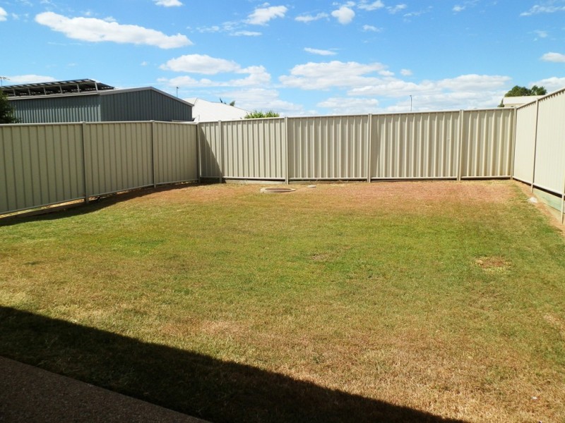 26B Brokenwood Street, Emerald QLD 4720