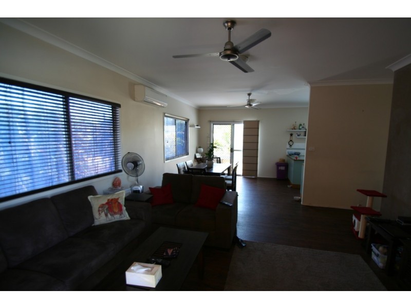 11 Bridgeman Street, Emerald QLD 4720