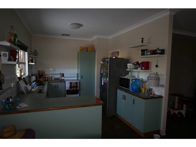 11 Bridgeman Street, Emerald QLD 4720