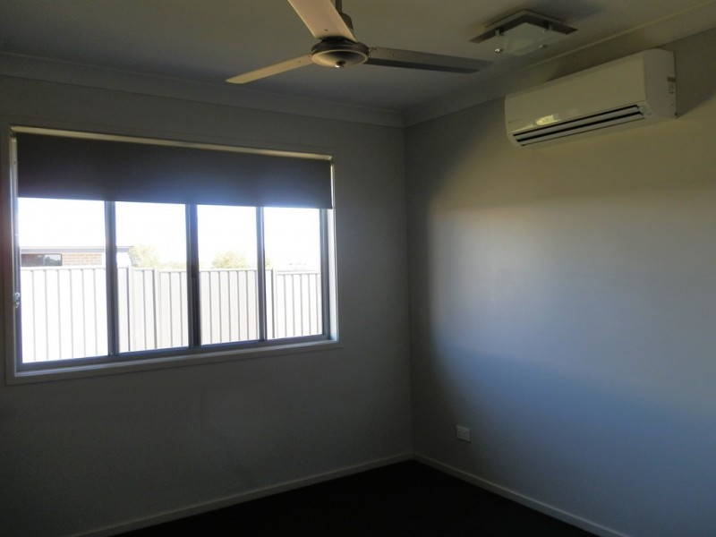 2 Singleton Court, Emerald QLD 4720
