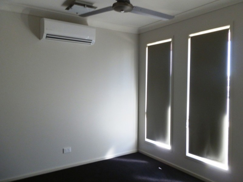 2 Singleton Court, Emerald QLD 4720