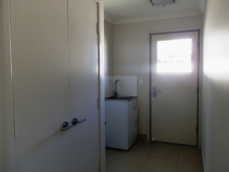 2 Singleton Court, Emerald QLD 4720