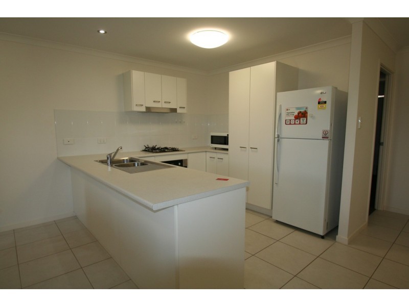 1/11 Eagle Street, Emerald QLD 4720