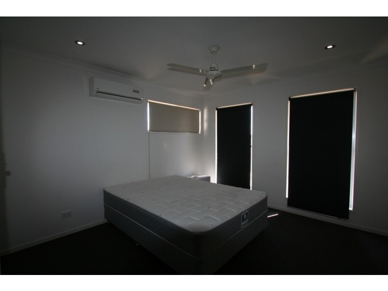 1/11 Eagle Street, Emerald QLD 4720