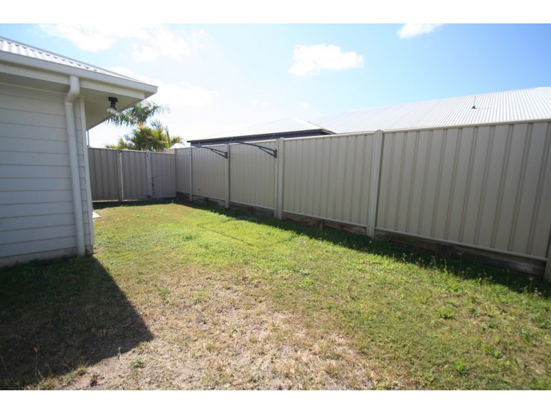 1/11 Eagle Street, Emerald QLD 4720