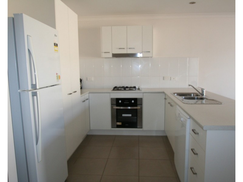 1/12 Eagle Street, Emerald QLD 4720