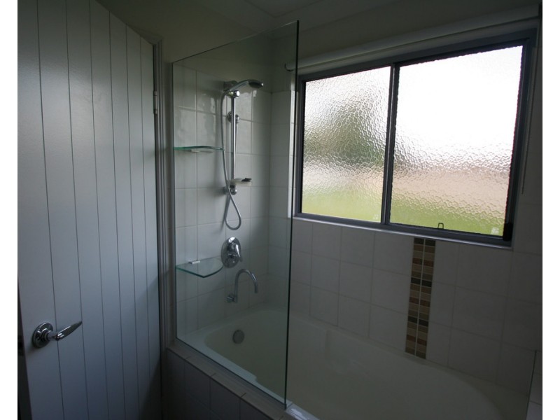 15 Charlton Street, Emerald QLD 4720