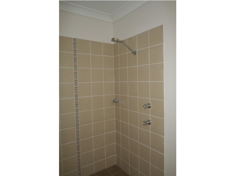 9/24 Riverview Street, Emerald QLD 4720