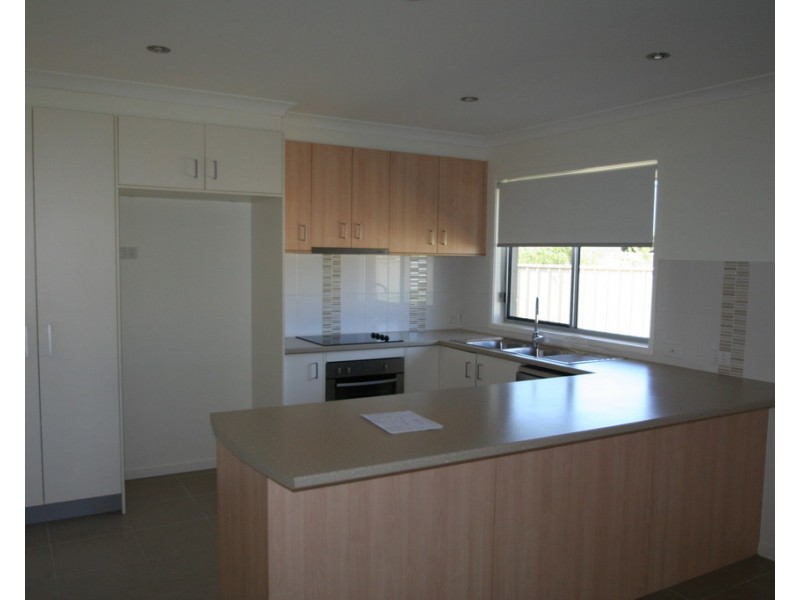 14 Whitney Street, Emerald QLD 4720