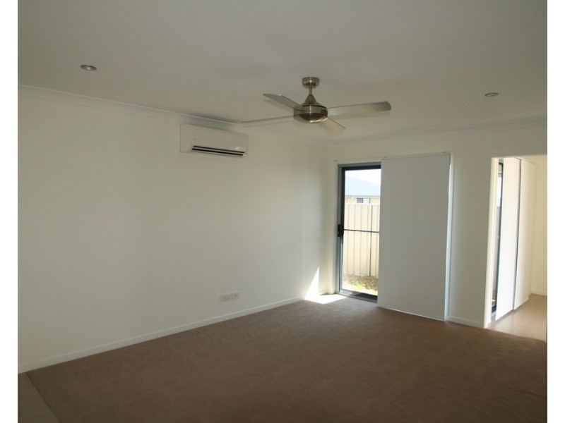 14 Whitney Street, Emerald QLD 4720