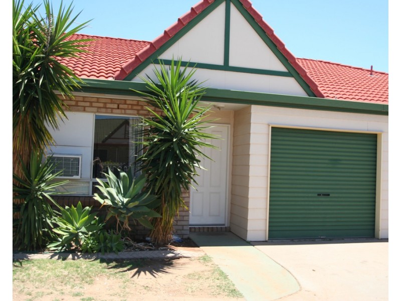 2/29 Esmond Street, Emerald QLD 4720