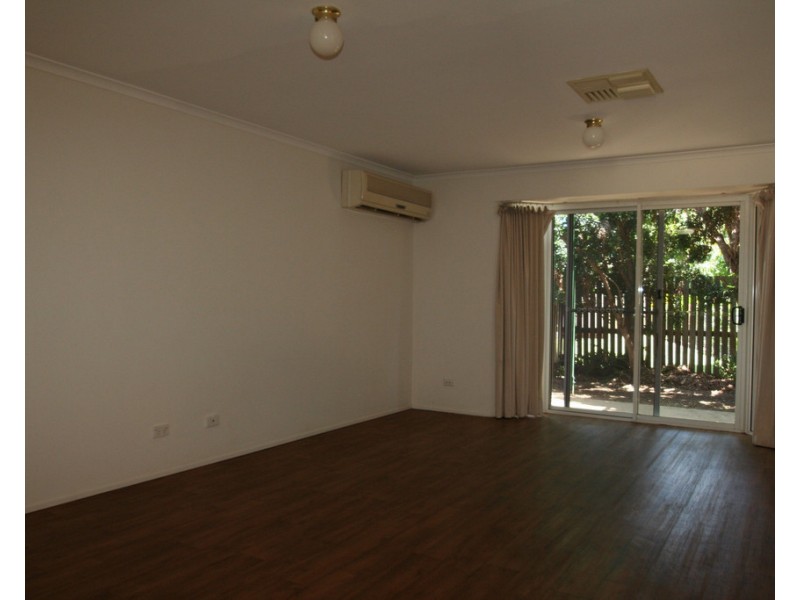 2/29 Esmond Street, Emerald QLD 4720