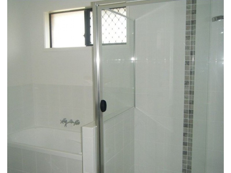 4 SUNCREST STREET, Emerald QLD 4720