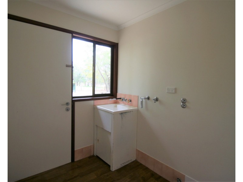 43 Tourmaline Road, Emerald QLD 4720