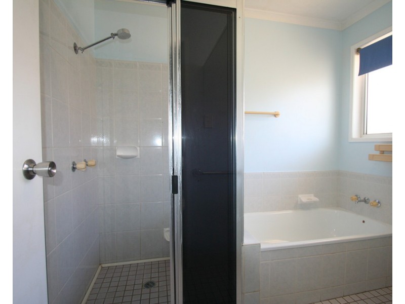 78 Braeside Road, Emerald QLD 4720