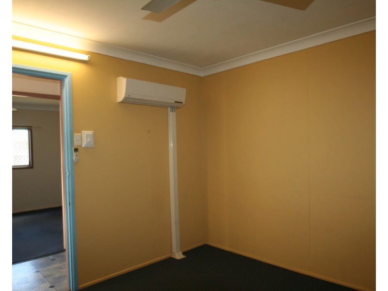 20 Diamond Avenue, Emerald QLD 4720