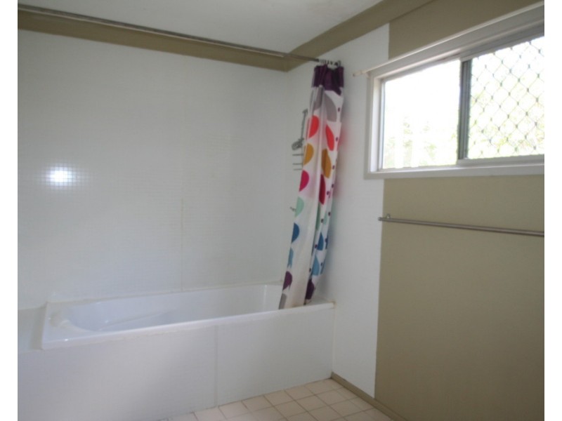 20 Diamond Avenue, Emerald QLD 4720