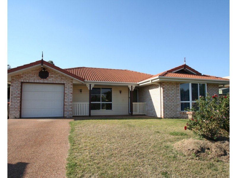 76 Crinum Crescent, Emerald QLD 4720