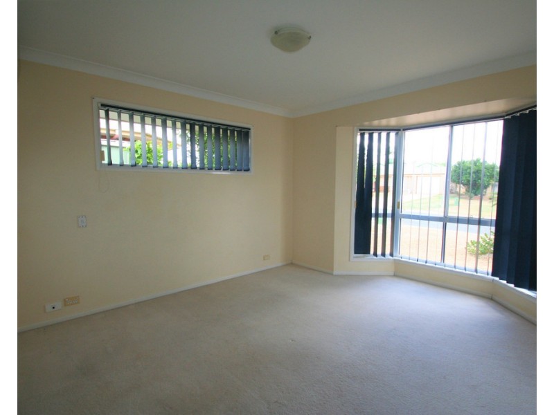 76 Crinum Crescent, Emerald QLD 4720