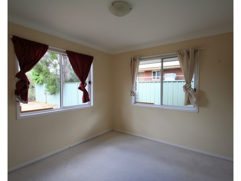 76 Crinum Crescent, Emerald QLD 4720