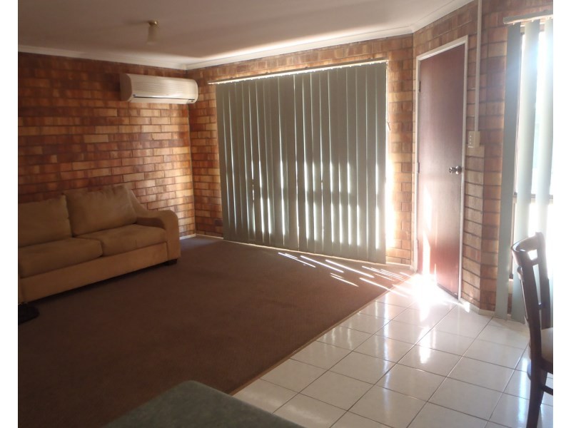 3/126 Opal Street, Emerald QLD 4720