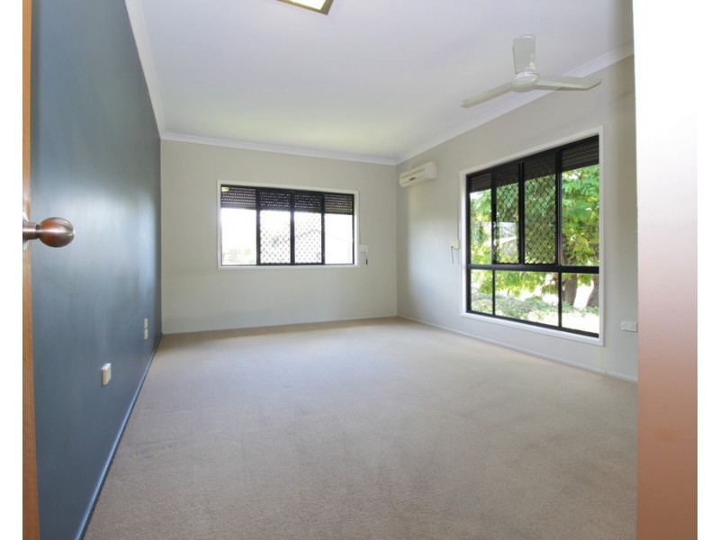 23 Centenary Drive, Emerald QLD 4720