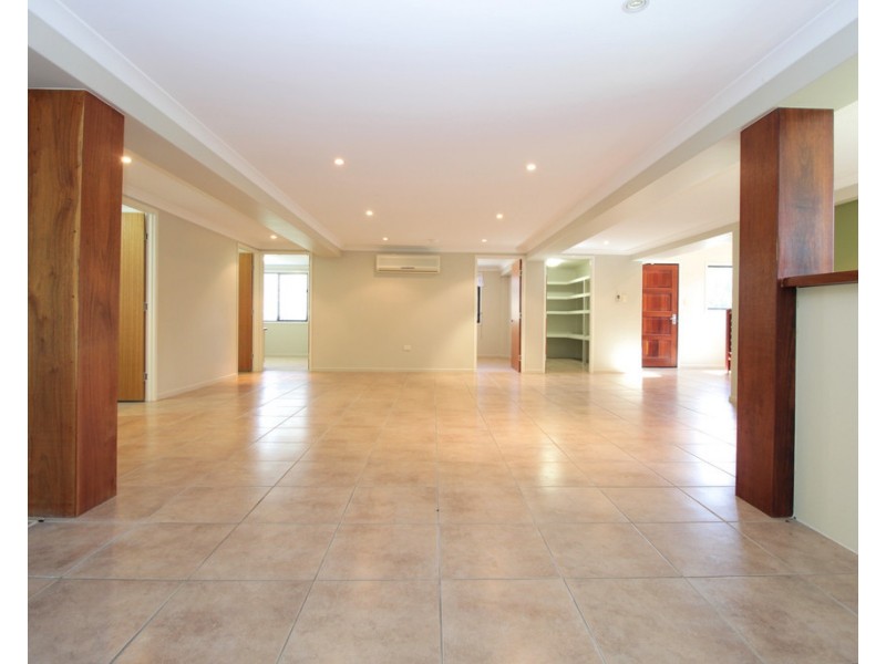 23 Centenary Drive, Emerald QLD 4720