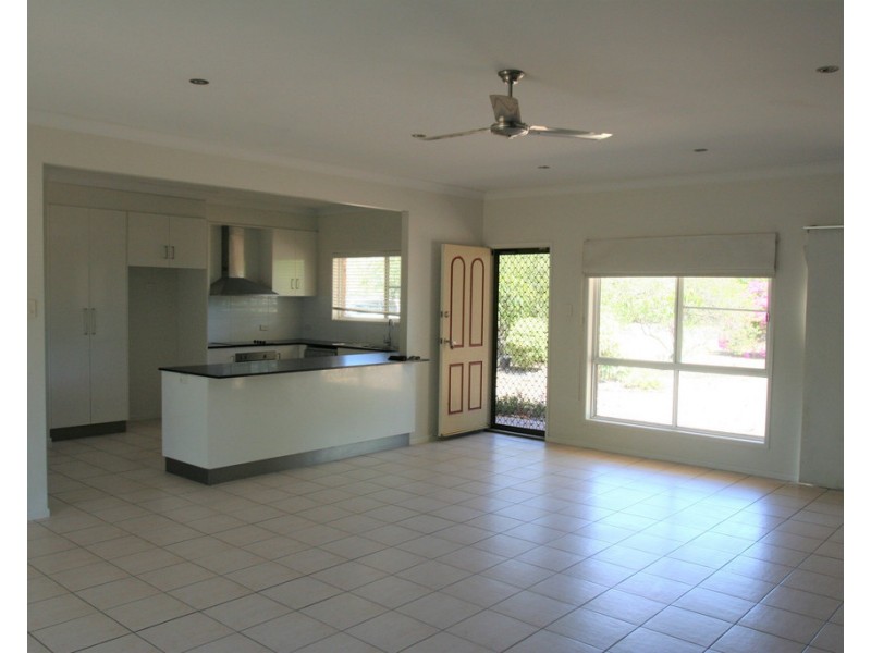 28 Slack Drive, Emerald QLD 4720