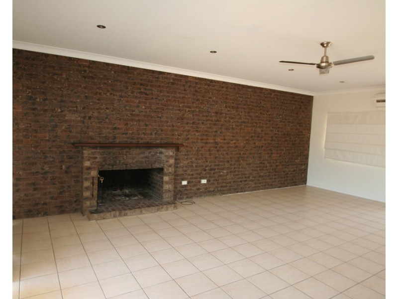 28 Slack Drive, Emerald QLD 4720