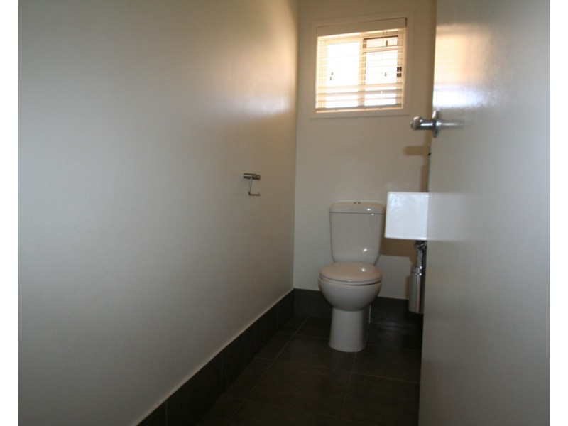 28 Slack Drive, Emerald QLD 4720