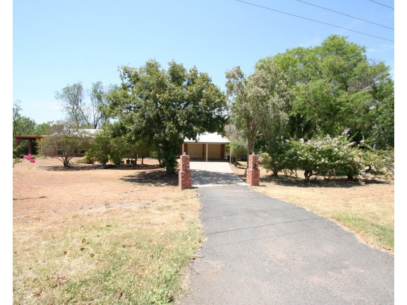 28 Slack Drive, Emerald QLD 4720