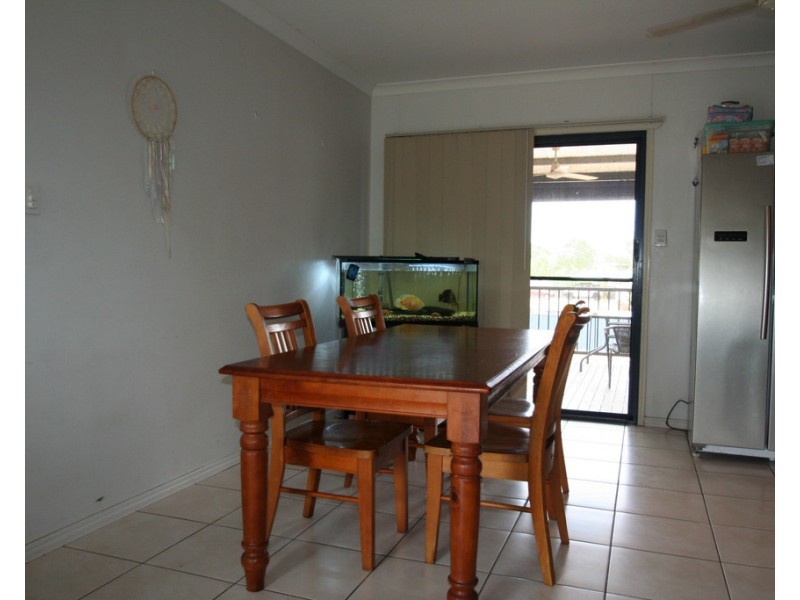 17 Gray Street, Emerald QLD 4720
