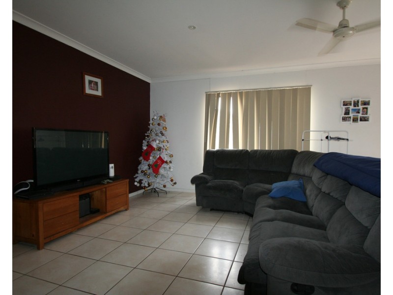 17 Gray Street, Emerald QLD 4720