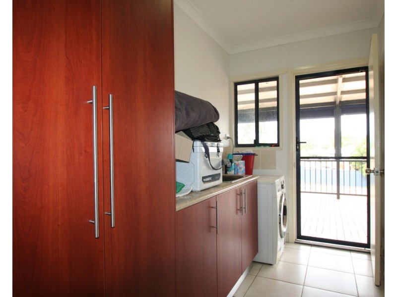 17 Gray Street, Emerald QLD 4720