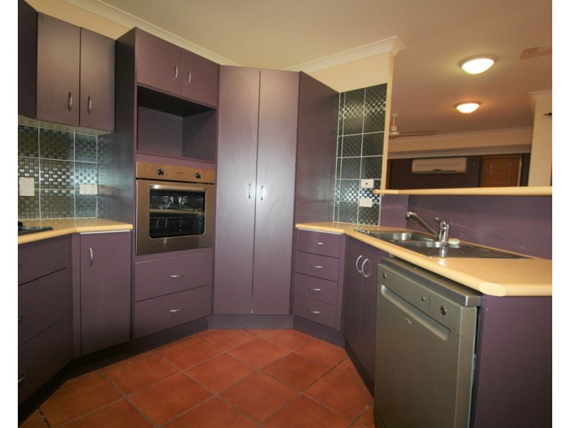 18 Vicki Close, Emerald QLD 4720