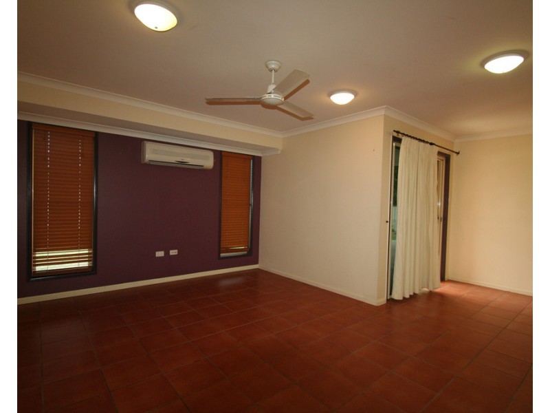 18 Vicki Close, Emerald QLD 4720